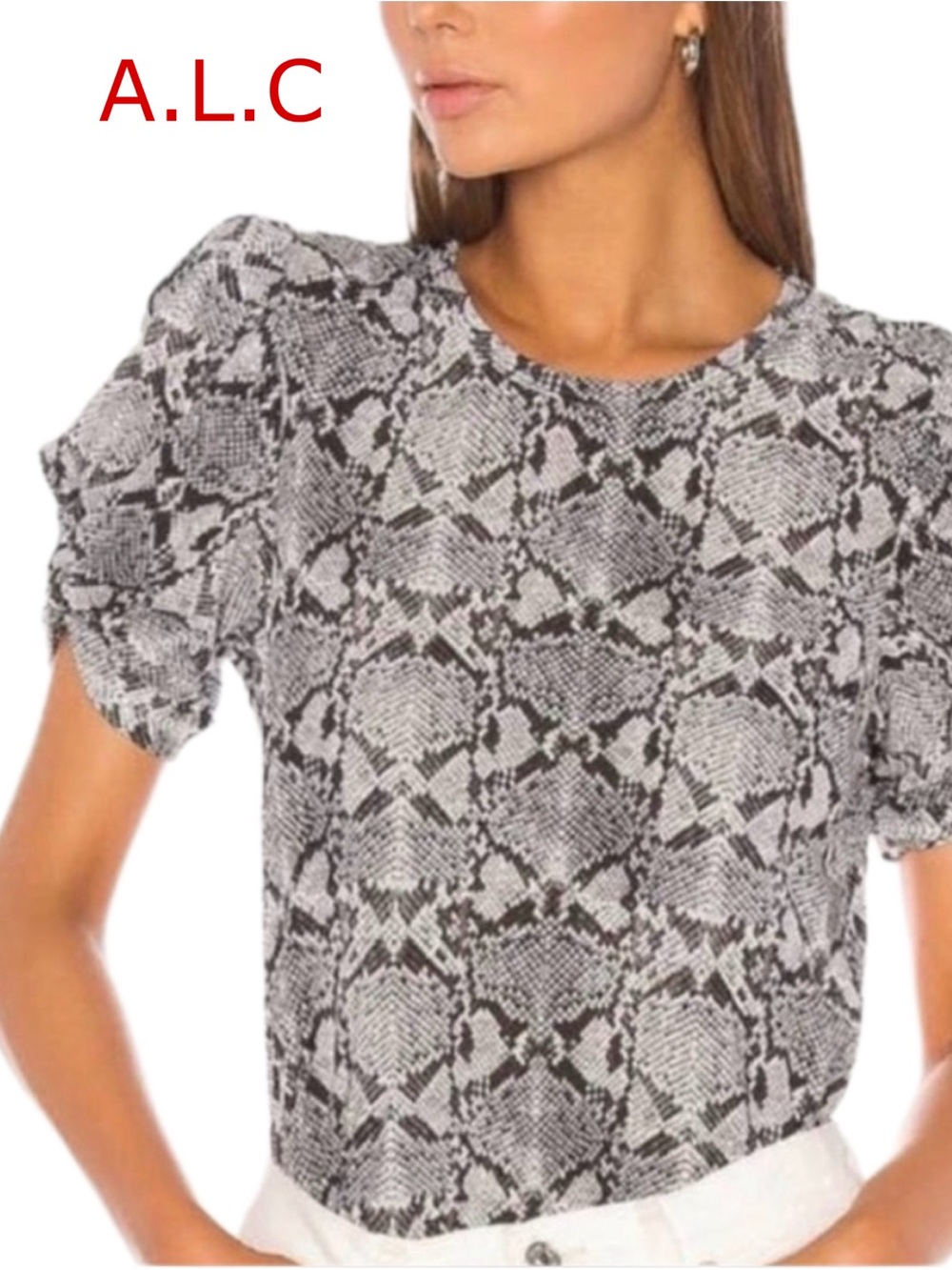 A.L.C. 
KATI PUFF SLEEVE TEE SHIRT SNAKESKIN PRINTED COTTON FABRICATION SZ Large
